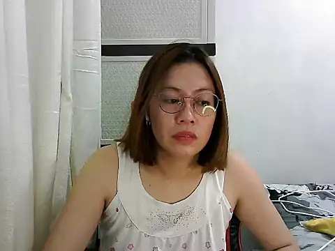 Snapshot of crizzybel chatting on March 7, 2025, 3:19 am crizzybel online show from March 7, 2025, 3:19 am