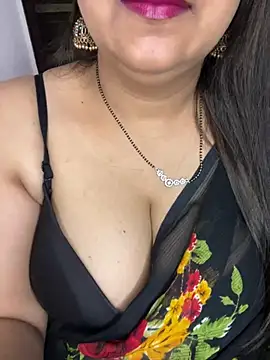 Snapshot of Zoya_Varma004 chatting on April 2, 2026, 10:11 am Zoya Varma004 online show from April 2, 2026, 10:11 am