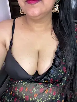 Snapshot of Zoya_Varma004 chatting on March 7, 2026, 5:36 am Zoya Varma004 online show from March 7, 2026, 5:36 am