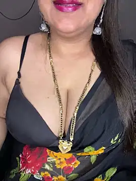 Snapshot of Zoya_Varma004 chatting on April 11, 2026, 6:43 am Zoya Varma004 online show from April 11, 2026, 6:43 am