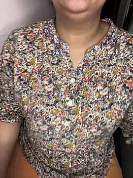 Snapshot of Zoya_Varma004 chatting on April 4, 2026, 2:45 pm Zoya Varma004 online show from April 4, 2026, 2:45 pm