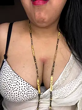 Zoya Varma004 online show from October 1, 2025, 6:51 am