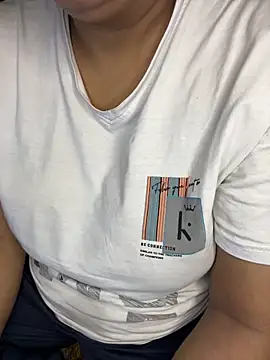 Snapshot of Zoya_Varma004 chatting on April 12, 2026, 6:38 am Zoya Varma004 online show from April 12, 2026, 6:38 am