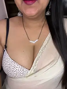 Snapshot of Zoya_Varma004 chatting on March 24, 2026, 6:13 am Zoya Varma004 online show from March 24, 2026, 6:13 am