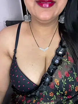 Snapshot of Zoya_Varma004 chatting on March 12, 2026, 6:28 am Zoya Varma004 online show from March 12, 2026, 6:28 am