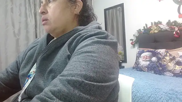 Keyla01  online show from November 20, 2025, 12:06 pm