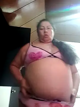 Snapshot of Keyla01_ chatting on April 6, 2026, 5:25 pm Keyla01 online show from April 6, 2026, 5:25 pm