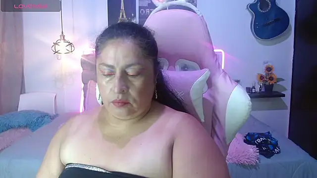 Snapshot of Keyla01_ chatting on April 15, 2026, 7:58 pm Keyla01 online show from April 15, 2026, 7:58 pm