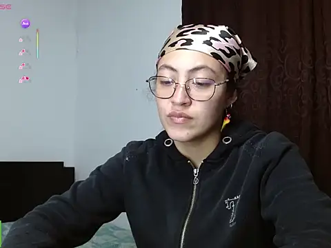 Olivia Bright online show from May 18, 2026, 1:06 am