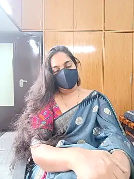 Snapshot of yoursana- chatting on February 1, 2025, 4:03 am yoursana- online show from February 1, 2025, 4:03 am