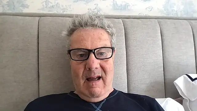 Snapshot of Oldpistolpete chatting on April 23, 2026, 9:27 am Oldpistolpete online show from April 23, 2026, 9:27 am