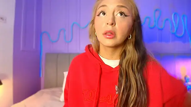 Sofly s online show from April 15, 2026, 11:38 am