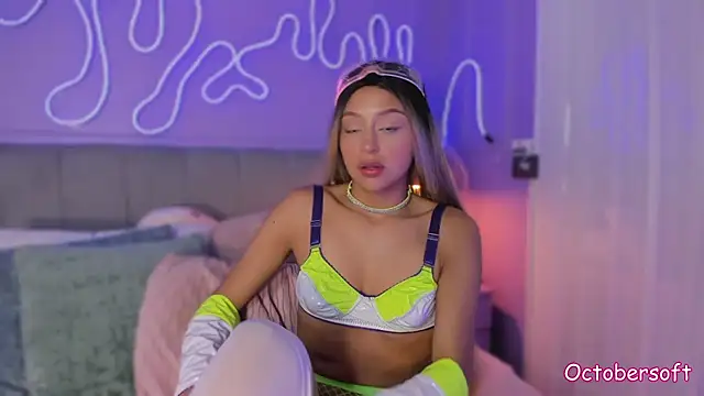 Sofly s online show from October 12, 2025, 4:14 am