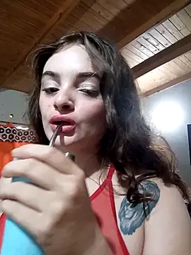 Emmacut online show from March 13, 2026, 9:09 pm