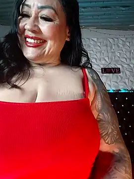 kittyhotass1 online show from June 26, 2026, 5:24 am
