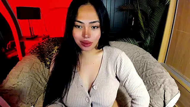 BigDominaMia online show from July 22, 2026, 11:29 pm