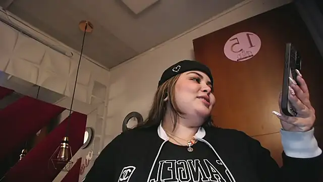 Penelope Tits online show from June 20, 2026, 2:27 am