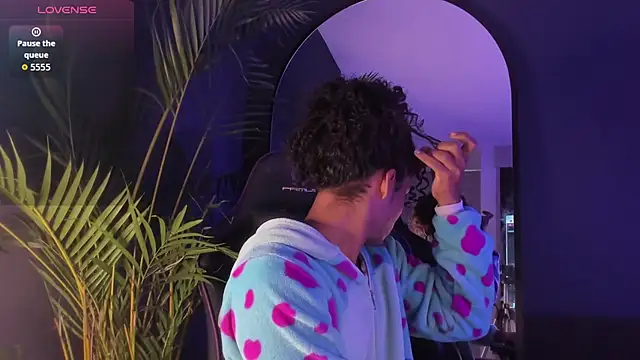 Lucas eevans online show from October 23, 2025, 12:59 pm