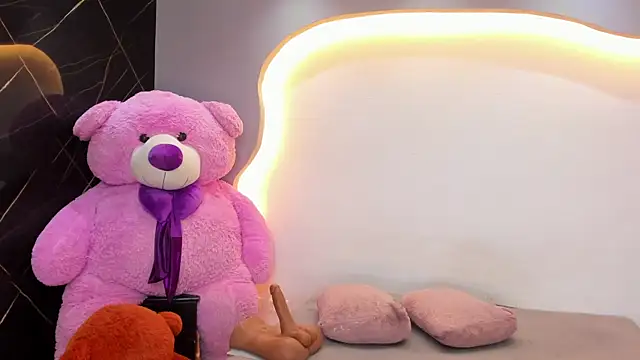 ArianaBlackk online show from June 25, 2026, 12:32 pm
