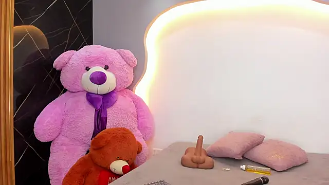 ArianaBlackk online show from June 5, 2026, 1:06 pm