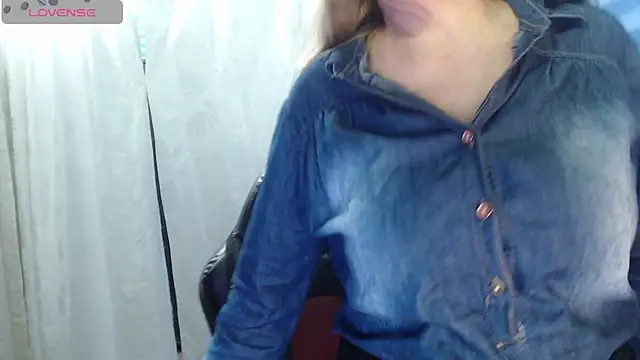 Snapshot of Chayla_Ruiz chatting on March 26, 2026, 10:51 pm Chayla Ruiz online show from March 26, 2026, 10:51 pm