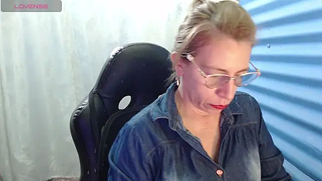 Snapshot of Chayla_Ruiz chatting on March 26, 2026, 10:46 am Chayla Ruiz online show from March 26, 2026, 10:46 am