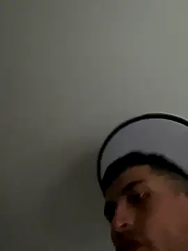 wethkisses online show from October 7, 2025, 5:25 pm