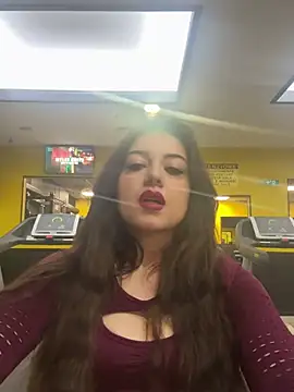 Snapshot of CurlyElisa chatting on March 5, 2025, 1:31 am CurlyElisa online show from March 5, 2025, 1:31 am