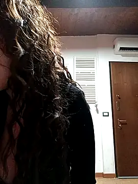 Snapshot of CurlyElisa chatting on January 11, 2025, 1:22 pm CurlyElisa online show from January 11, 2025, 1:22 pm