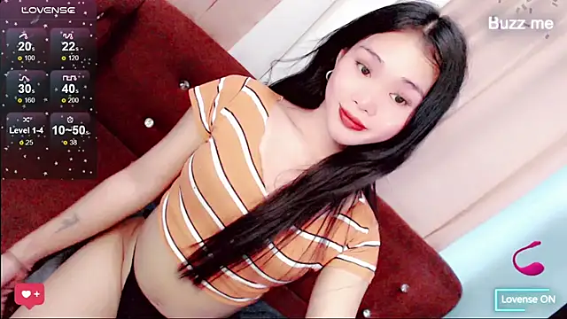 Snapshot of amomentoflust69 chatting on April 13, 2026, 11:47 am amomentoflust69 online show from April 13, 2026, 11:47 am