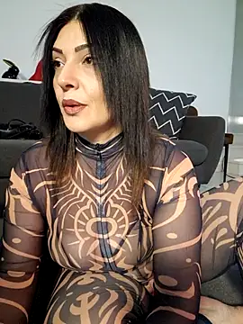 Snapshot of AryaSummersReal chatting on April 12, 2026, 8:06 am AryaSummersReal online show from April 12, 2026, 8:06 am