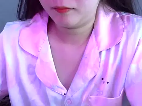 Snapshot of Bee_2k chatting on February 7, 2025, 5:41 am Bee 2k online show from February 7, 2025, 5:41 am