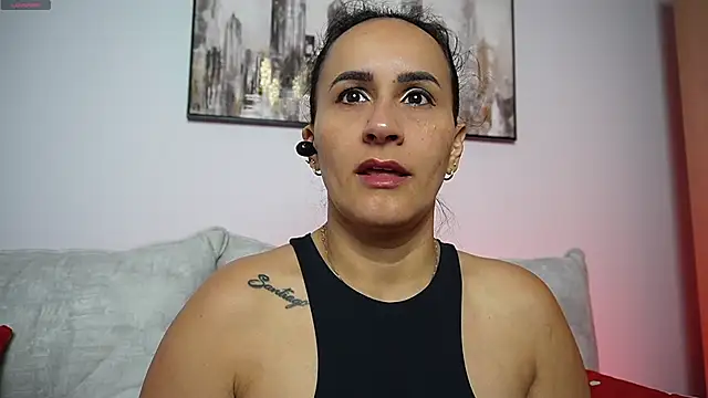 zairamiller online show from January 31, 2025, 10:42 am