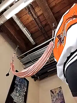 eatmeplease44 online show from March 20, 2026, 5:36 pm