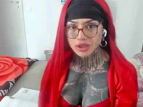 tamarapervert online show from May 17, 2026, 11:32 am
