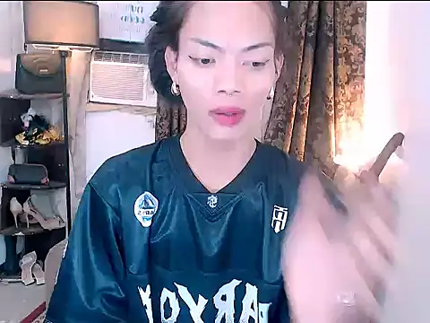 ELLIZABETHFORCUMXX online show from February 9, 2026, 2:37 pm