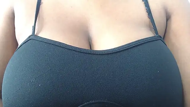 kimara lion online show from November 22, 2025, 3:27 am