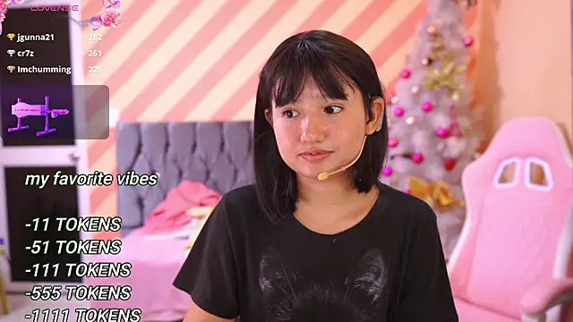 Snapshot of Pinkie_Princes chatting on December 20, 2024, 5:14 am Pinkie Princes online show from December 20, 2024, 5:14 am