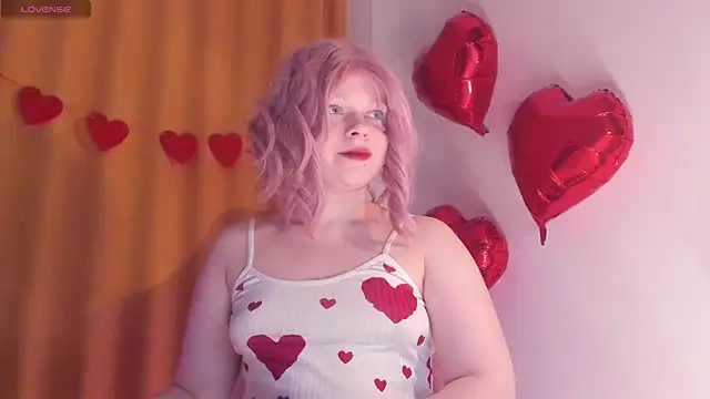 Snapshot of SueNiceeeee chatting on February 14, 2026, 11:38 pm SueNiceeeee online show from February 14, 2026, 11:38 pm