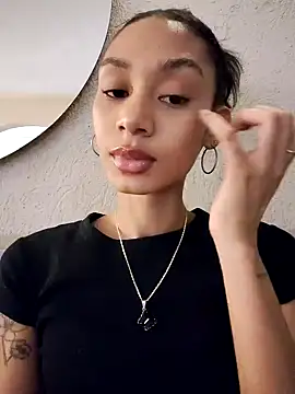 Leaberry online show from February 23, 2026, 10:54 pm