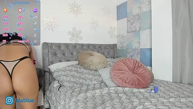 Kianna   online show from March 9, 2026, 1:42 am