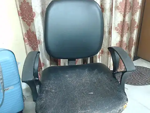 HOT CHILLY online show from June 18, 2026, 2:22 pm