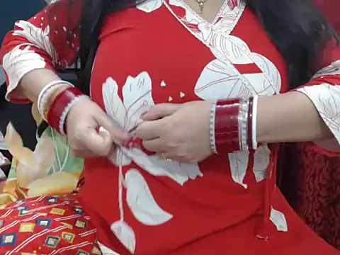 HOT CHILLY online show from July 21, 2026, 11:00 am