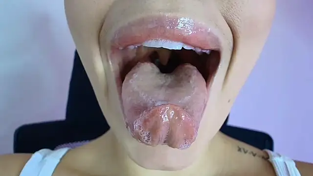 lisbet21x online show from November 6, 2025, 10:25 pm