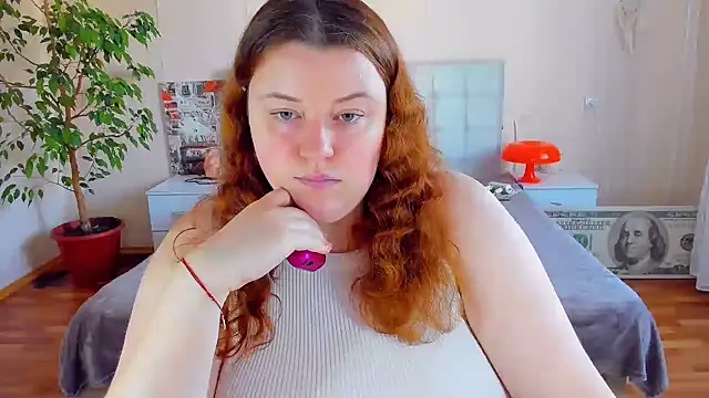 PolinaSalvatore online show from July 28, 2026, 2:13 pm