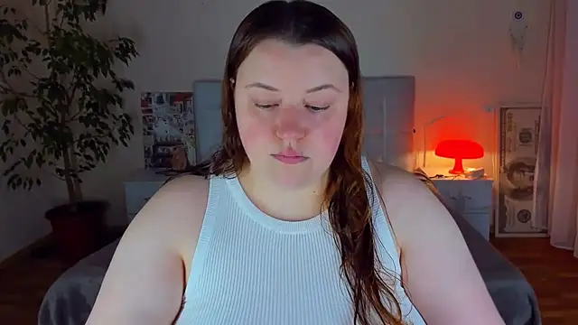 PolinaSalvatore online show from July 22, 2026, 5:26 pm