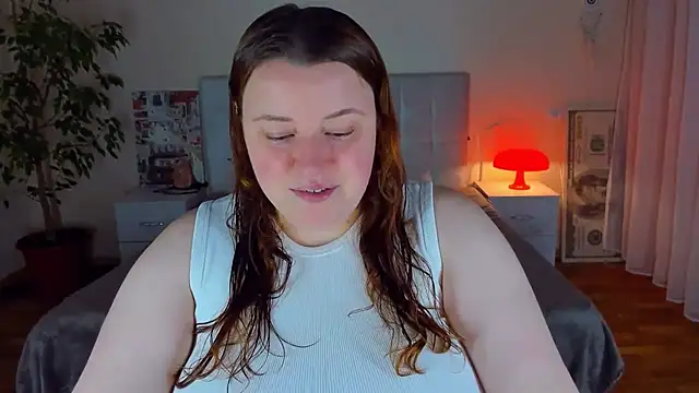 PolinaSalvatore online show from July 15, 2026, 5:53 pm