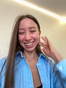 EvaCatt online show from October 8, 2025, 2:35 am