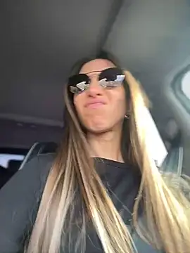 EvaCatt online show from March 19, 2025, 3:41 am