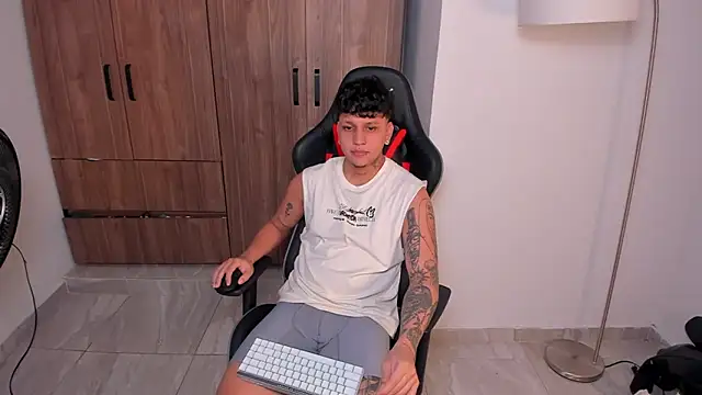 Jake simons online show from November 27, 2025, 11:21 am